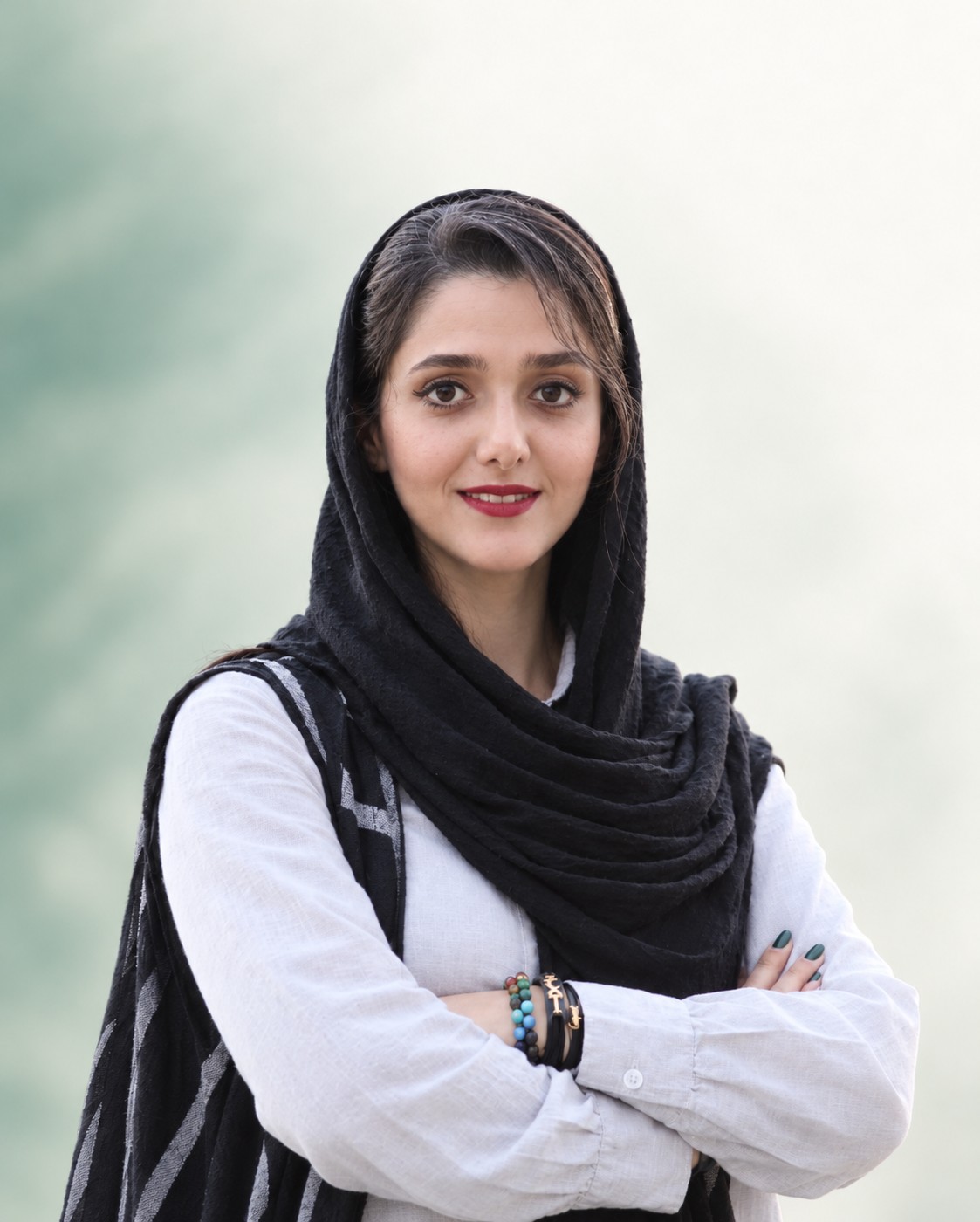 دکتر نهال عباسی